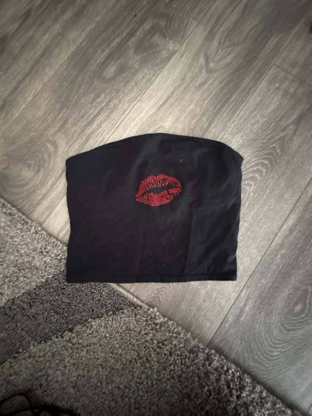 Silence + Noise Black Rhinestone Lip Graphic Tube Top